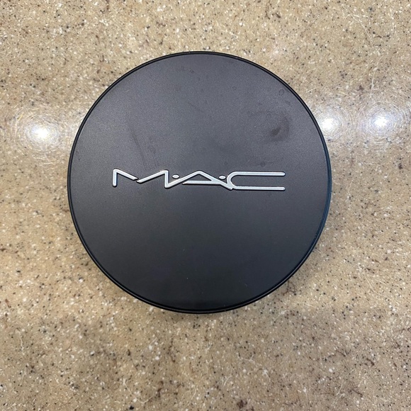 MAC Black Compact Case - Picture 1 of 6